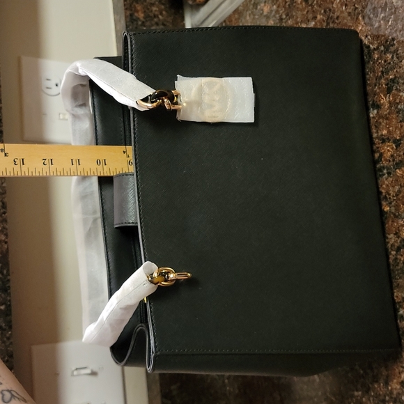 💥NEW! Michael Kors Sofia Tote - Picture 11 of 15